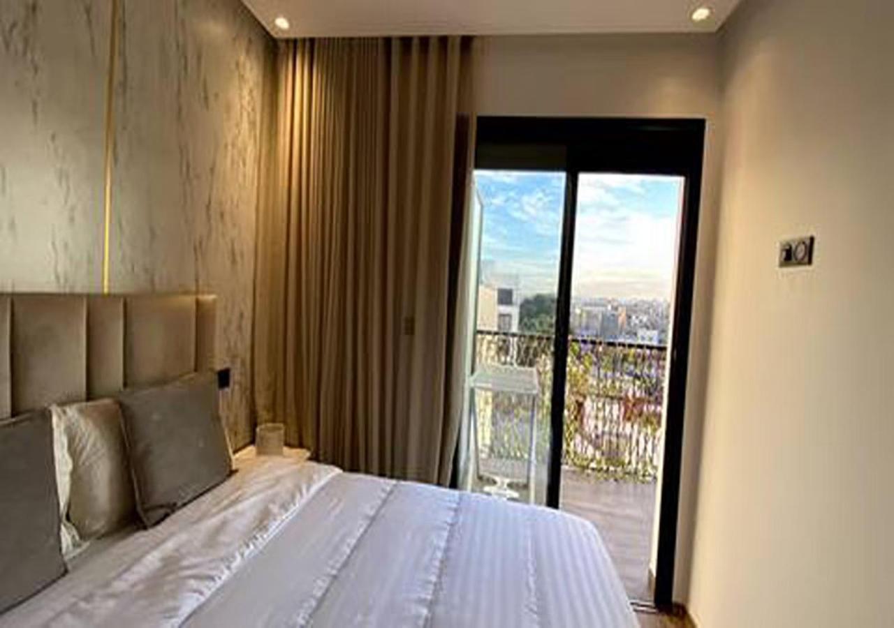 Appartement Luxe Avec Vue Sur Twin Center - Quartier Des Palmiers, *